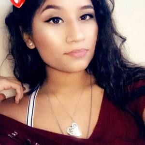 Meet your Posher, Roxana